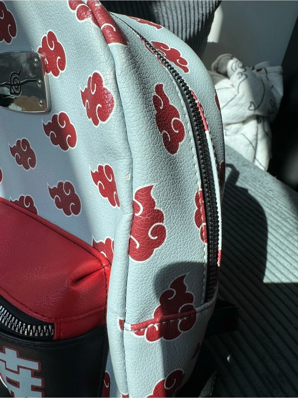 Bioworld Naruto Shippuden Akatsuki Red Cloud Faux Leather Mini Backpack - Picture 4 of 7